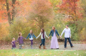 What to Wear for Family Pictures: A 10-Step Guide to Looking Great ...